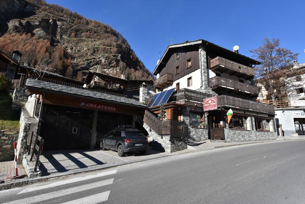 L'Ancien Paquier Chambre D'Hotes Valtournenche Exteriör bild
