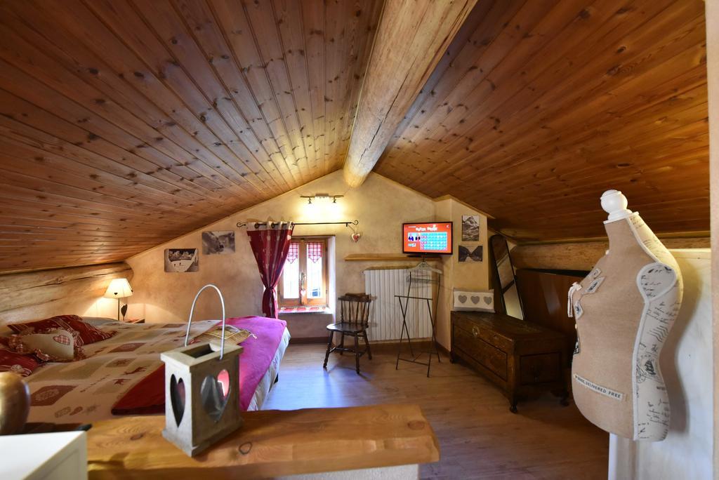 L'Ancien Paquier Chambre D'Hotes Valtournenche Exteriör bild