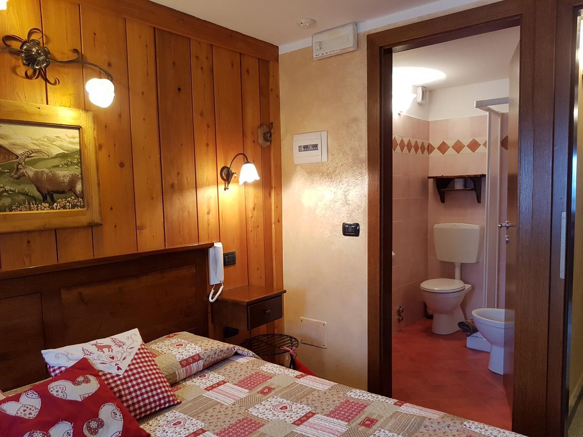 L'Ancien Paquier Chambre D'Hotes Valtournenche Exteriör bild