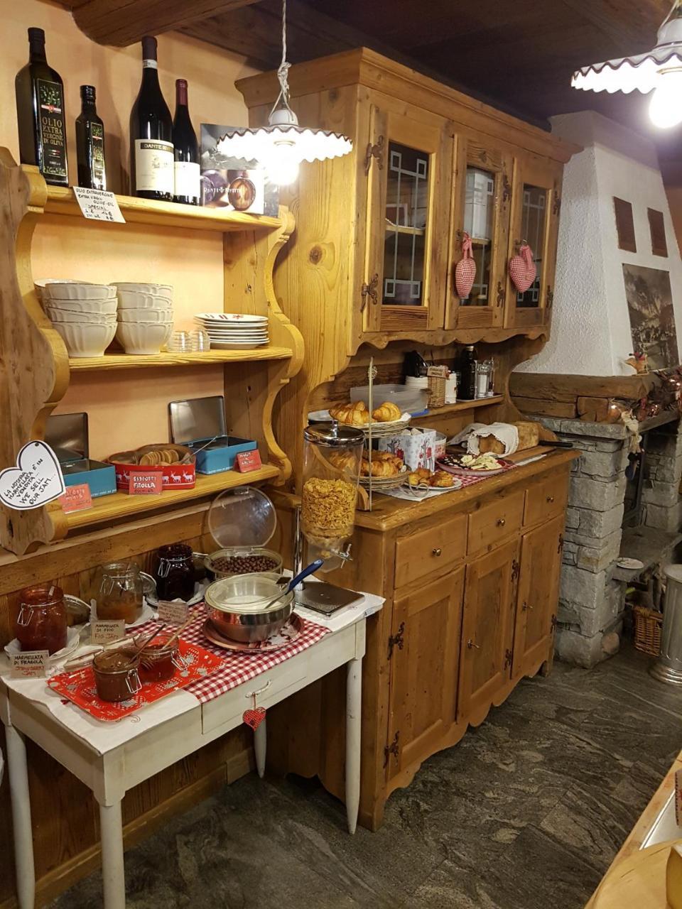 L'Ancien Paquier Chambre D'Hotes Valtournenche Exteriör bild